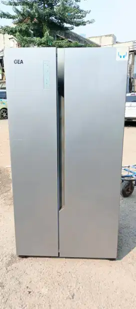 Kulkas side by side gea inverter
