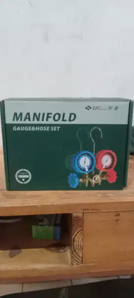 Manifold gauge ac