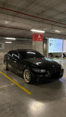 BMW 320i 2008 Bensin