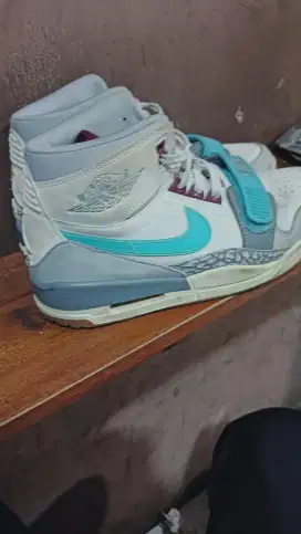 Sepatu Nike Jordan legacy