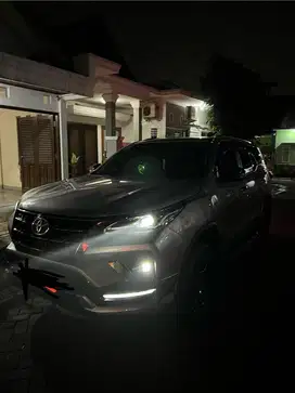 Fortuner VRZ GR 2021 Abu Abu 2400 2.4