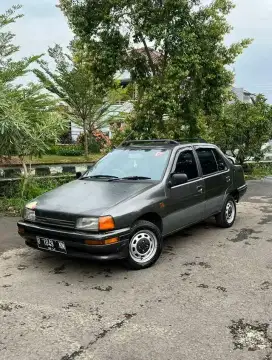 Daihatsu charade G 102