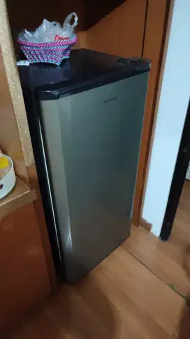 BU - Kulkas Panasonic seken 1 pintu