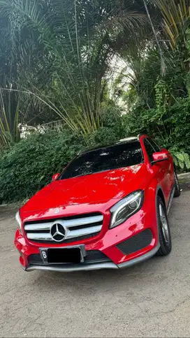 Mercedes Benz GLA 200 Panoramic (2016)