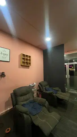 Jual / Take Over Studio Kecantikan (Salon), Nail, Ayelash, and hair.