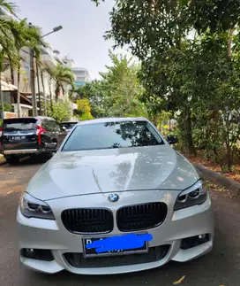 BMW 528i 2010 Bensin