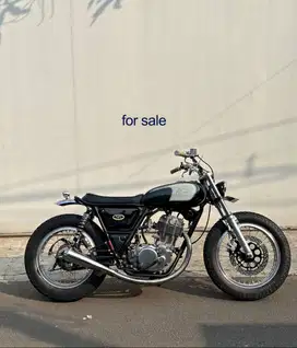 YAMAHA SR400 SCRAMBLER