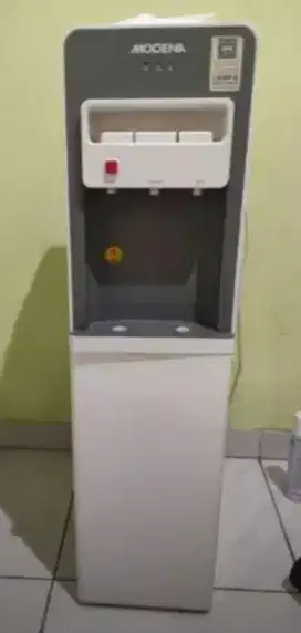 Dispenser modena dingin&panas