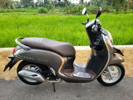 Scoopy 2021 coklat Keyless