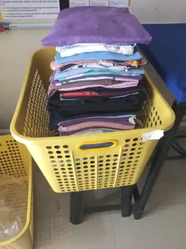 Jasa setrika kiloan
