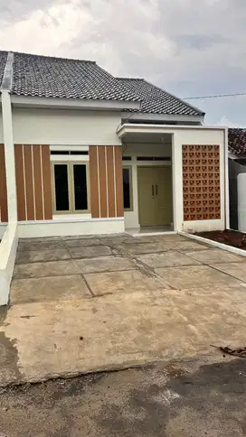 DI JUAL RUMAH TYPE BESAR TANAH LUAS HARGA MURAH DI DEKAT BKP KEMILING