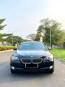 BMW F10 520i 2.0 A/T 2012