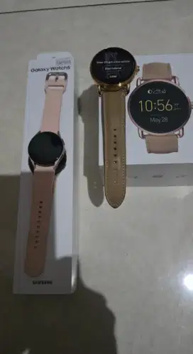 WATCH 5 40 & Fossil gen 2