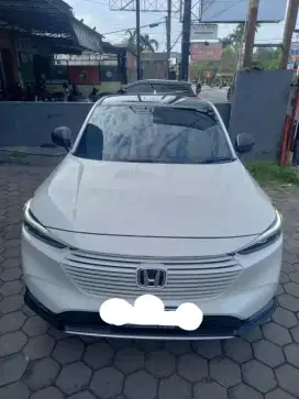 Honda HRV SE 2022 plat H tangan ke1 sunroof masih full ori