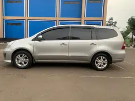 Nissan Grand livina 2013 Bensin