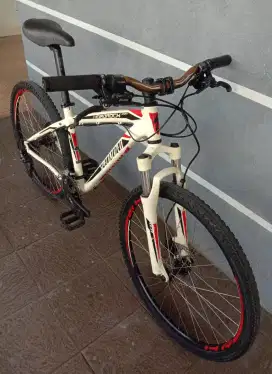 sepeda gunung mtb SPECIALIZED HARDROCK SPORT size S ban 26 bkn polygon