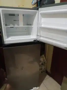 Kulkas 2 pintu LG