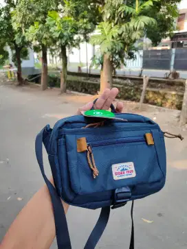 Tas selempang eiger