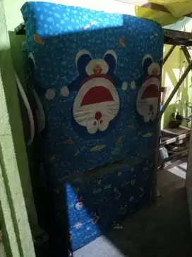 Di jual kasur Sorong atas,bawah ,lkp ada dipan kepala,alas kasur ,dll