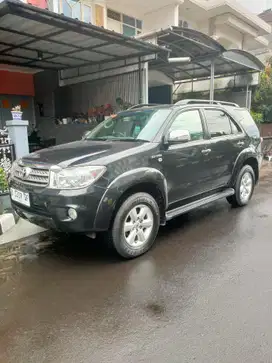 Toyota Fortuner 2008 Bensin