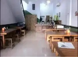 Dibutuhkan Waiters (Wanita) untuk Kedai Bakmi di Ruko Gading Serpong
