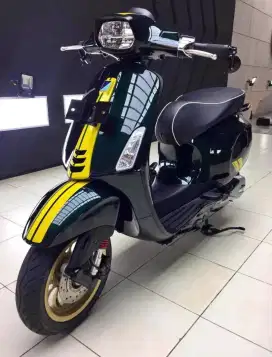 Vespa Sprint Iget Racing Sixties