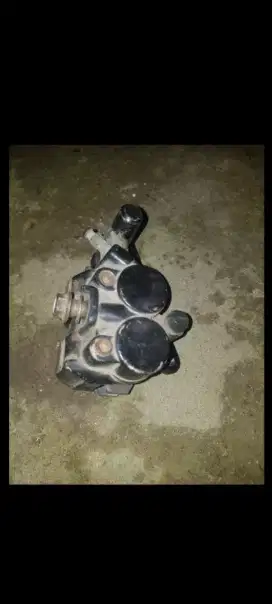 Kaliper cakram depan Supra lama
