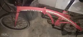 Sepeda lipet merk Viva cycle, mao di maharinn aja