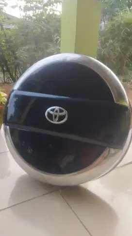 Cover/tutup ban serep toyota rush