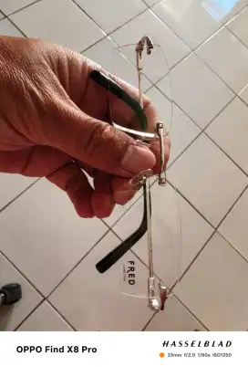 Kacamata merk Fred original