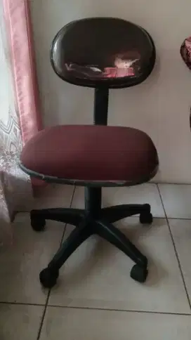Kursi Putar Buat Meja Tulis