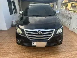 Toyota Kijang Innova 2014 AT solar