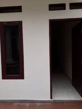 Disewakan/Dikontrakan 3 Petak, jl Bango III Cilandak JakSel
