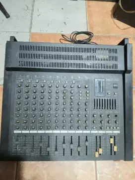 Power mixer Roland PA400 made in Japan