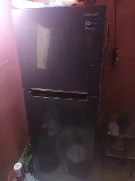 Kulkas merk samsung