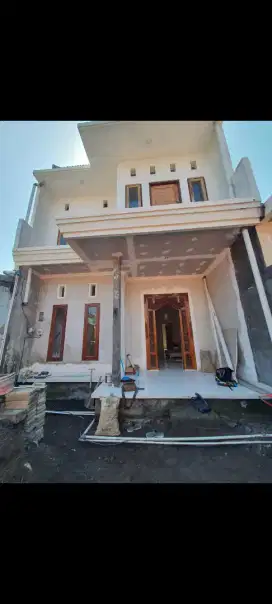 Dijual rumah baru dua lantai di pedungan denpasar bali