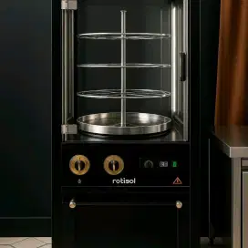 Rotisoll pizza showcase