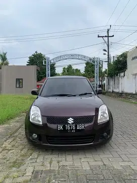 Suzuki swift ST 2010 M/T