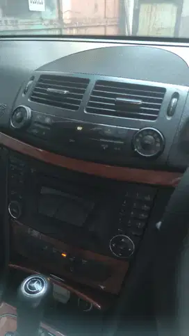 Mercedes-Benz E200 2009 Bensin