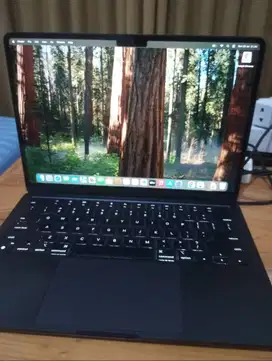 Macbook Air M2. 2022