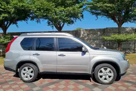 Nissan X-Trail 2009 Bensin