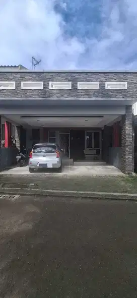 Dijual cepat rumah 2lt siap huni di legenda wisata cibubur