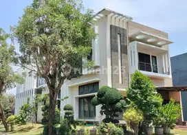 Dijual Rumah Mewah Pakuwon Indah Spek Terbaik Lokasi Depan