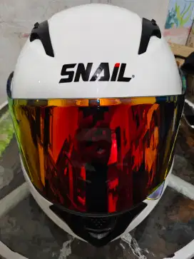 Dijual helm fullface merk SNAIL M1
