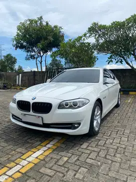 BMW 528i LUXURY AT 2013