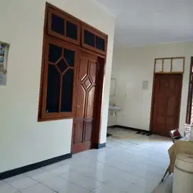 Dijual Rumah Darmo Permai Utara Spesial Kusen