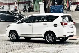 Dijual Innova Reborn 2.0 V/AT Luxury 2017