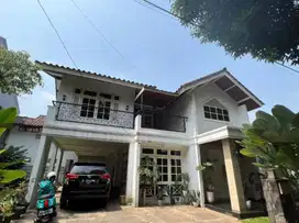 DI JUAL RUMAH MEWAH 2 lantai - Lebak bulus-Jakarta selatan