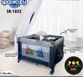 Tempat tidur bayi