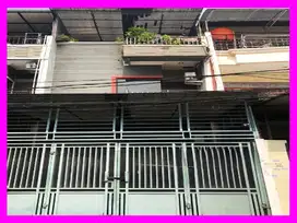 dhyana Rumah ukuran 4x15m hadap timur di Jelambar